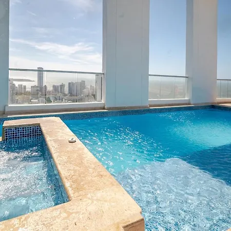 Apartamento Duplex moderno con piscina a pasos del mar