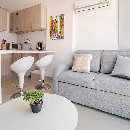 Duplex moderno con piscina a pasos del mar * Cartagena