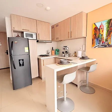 Duplex moderno con piscina a pasos del mar *