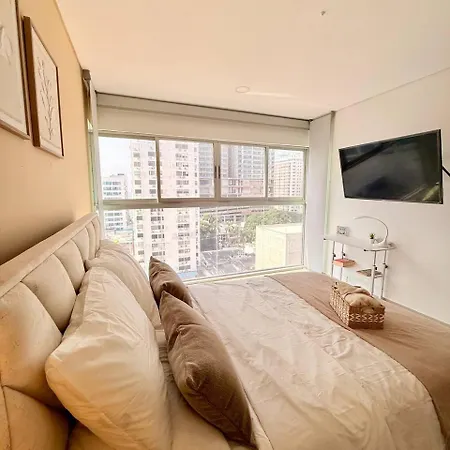 Apartamento Duplex moderno con piscina a pasos del mar *